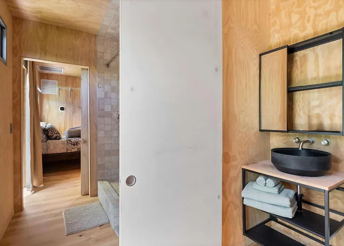 Smurf Haus - Luxuriously Small With Resort-like Pool * Phoenix